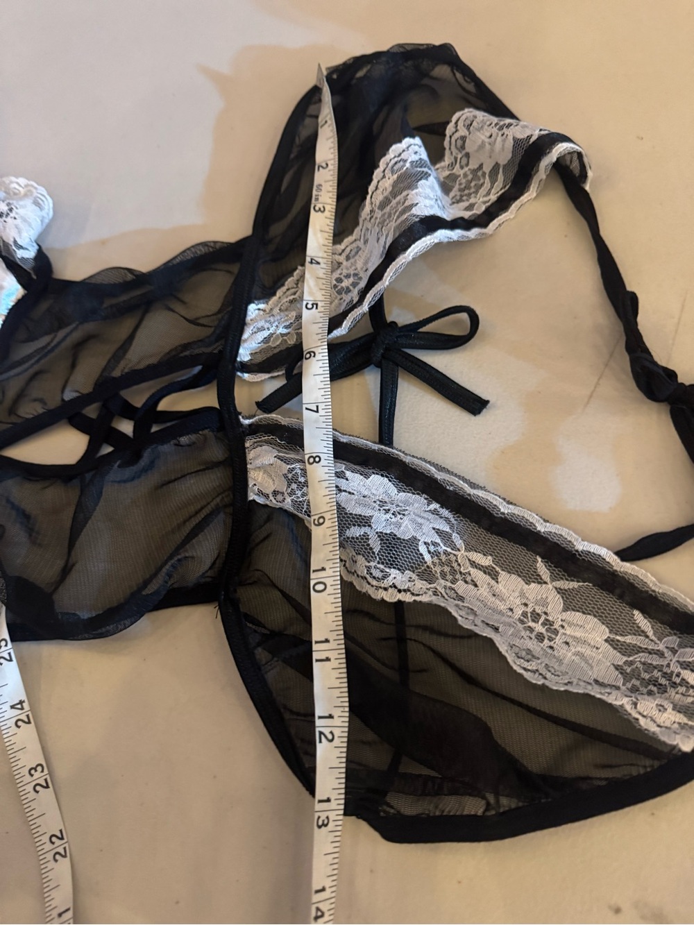 Leg Avenue Black and White Lace Maid Chemise - Picture 7 of 11